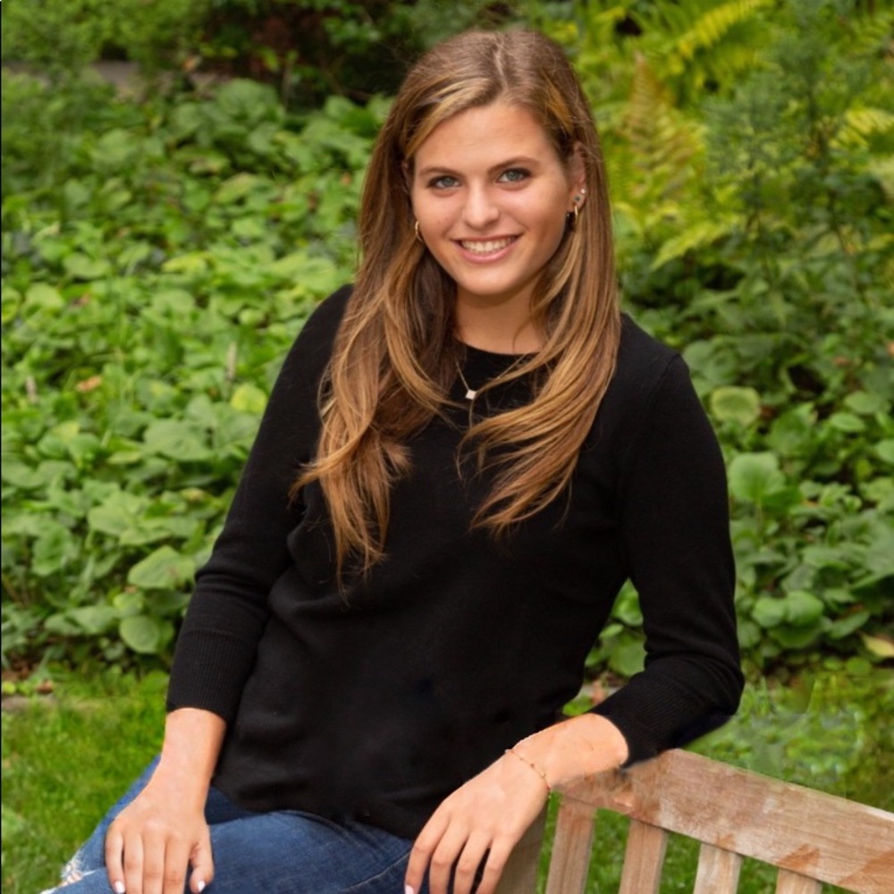 Meet your Posher, Lily